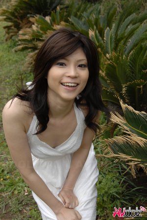 Beautiful Asian Girls Pics